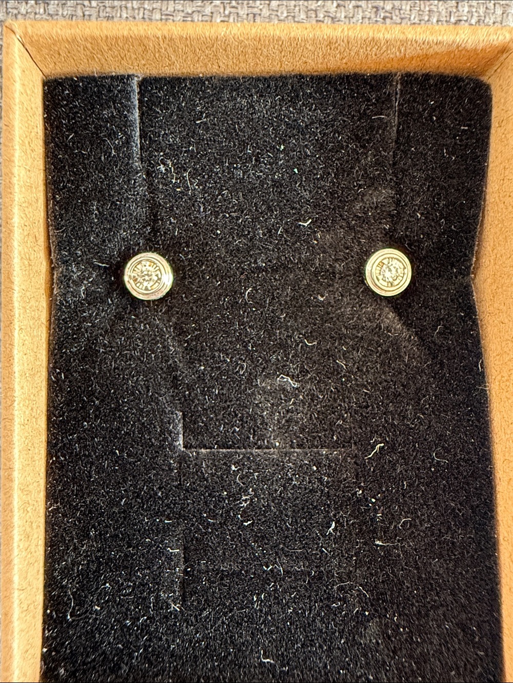 Sterling Silver natural genuine diamond Round Stud Earrings